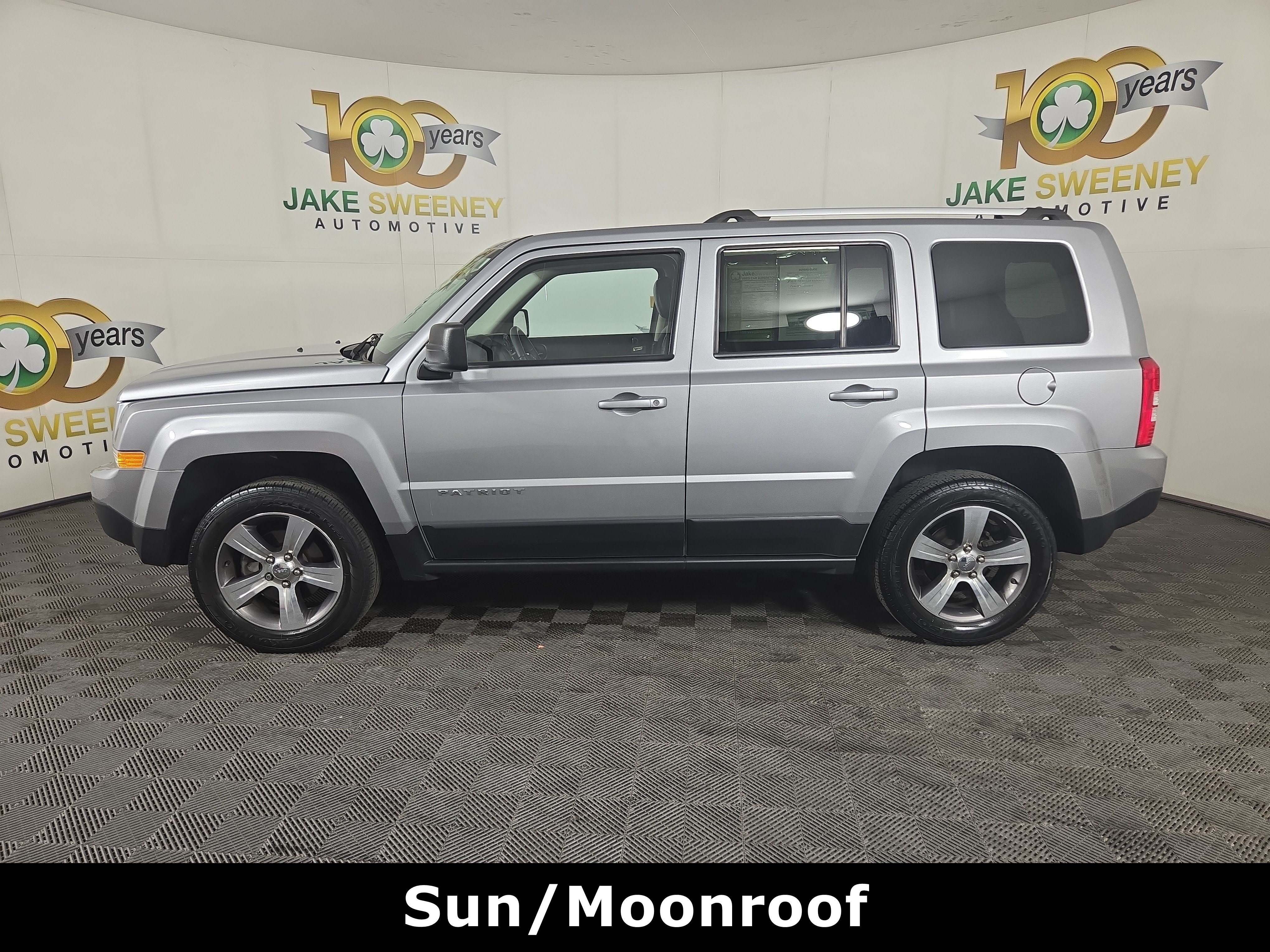 Used 2017 Jeep Patriot High Altitude AWD/4WD image 6