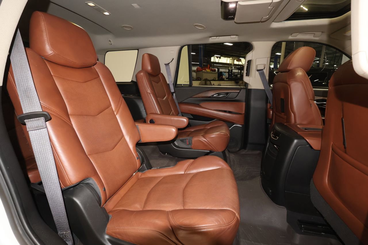 Used 2016 Cadillac Escalade Premium image 19