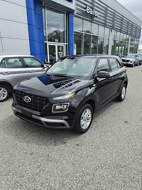 Certified 2026 Hyundai Venue SE FWD image 3