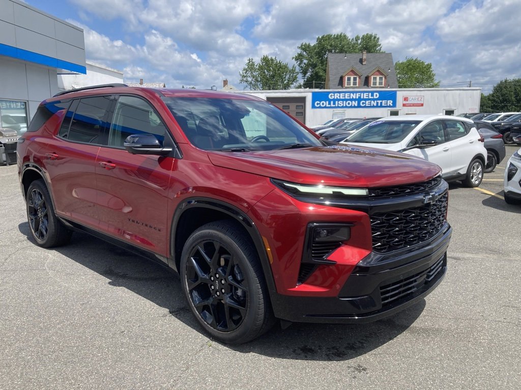 Used 2024 Chevrolet Traverse RS w/ LPO, Floor Liner Package
