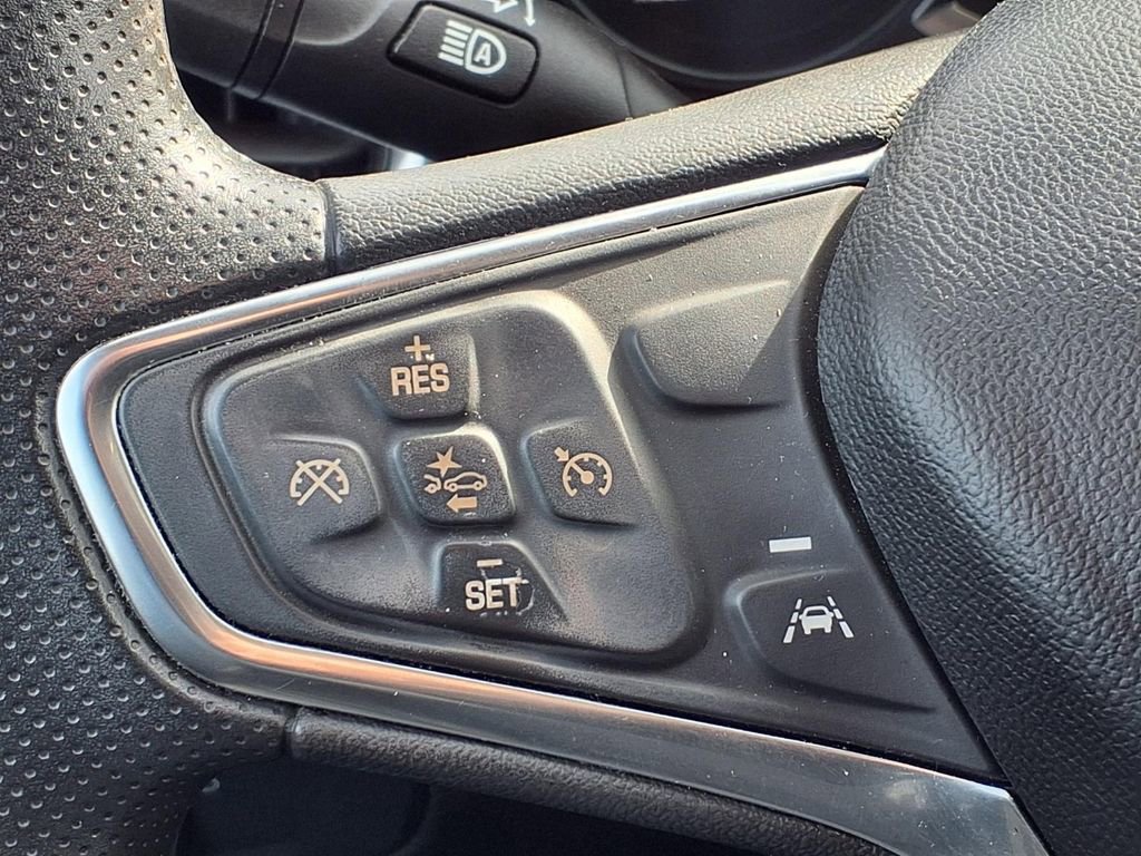 Used 2021 Chevrolet Equinox LT w/ LPO, Floor Liner Package image 25