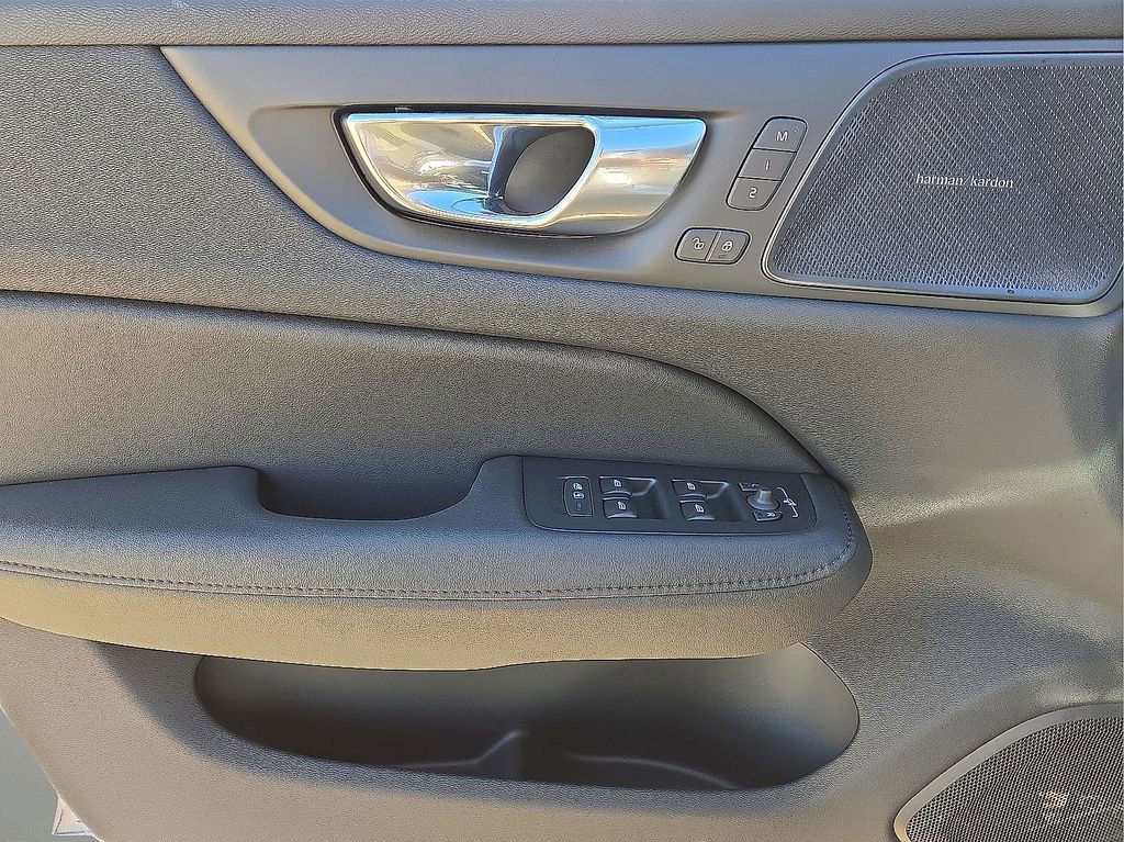 New 2026 Volvo V60 B5 Cross Country Plus w/ Protection Package Premier image 21