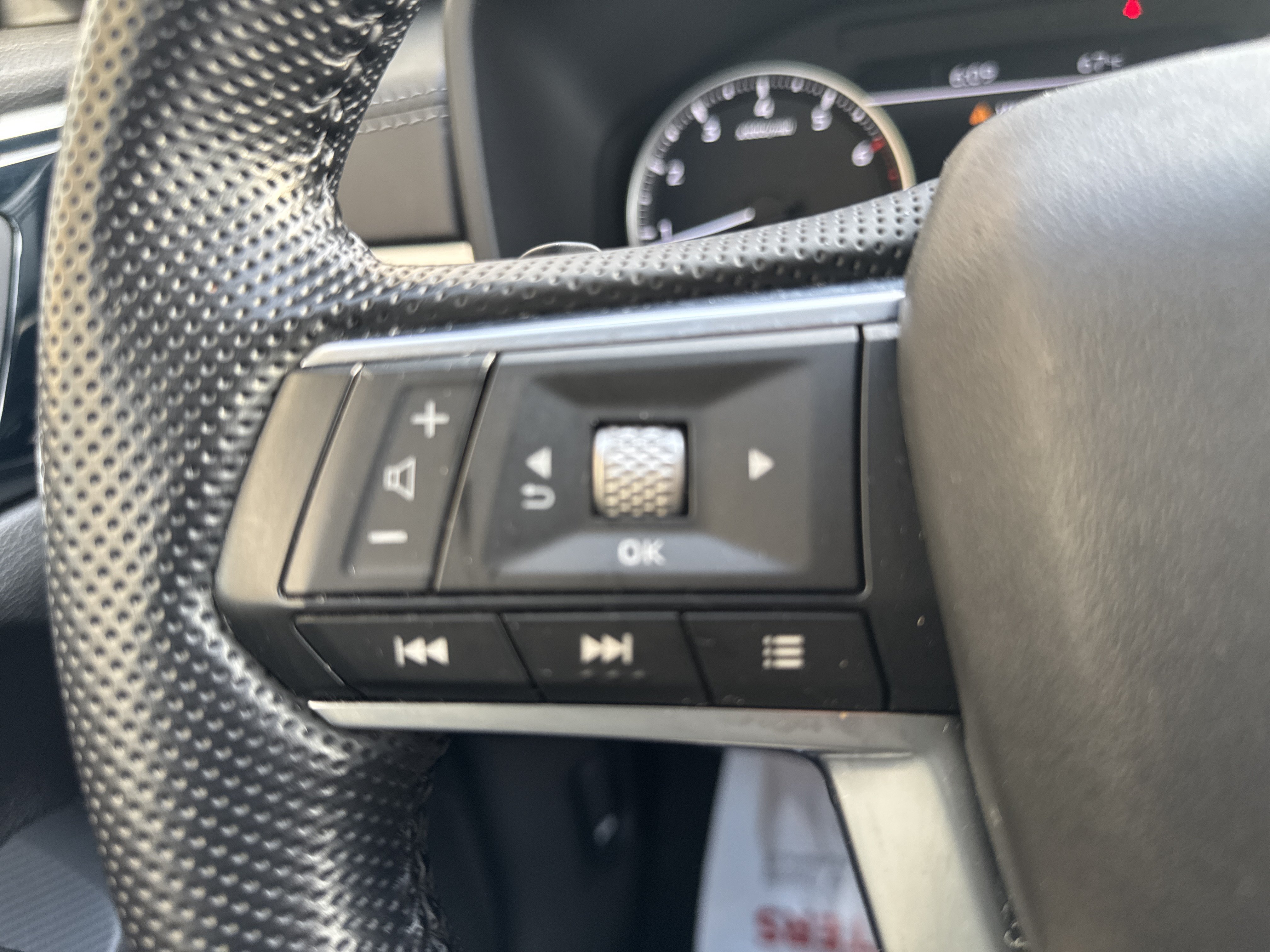 Used 2022 Mitsubishi Outlander SE AWD/4WD image 19