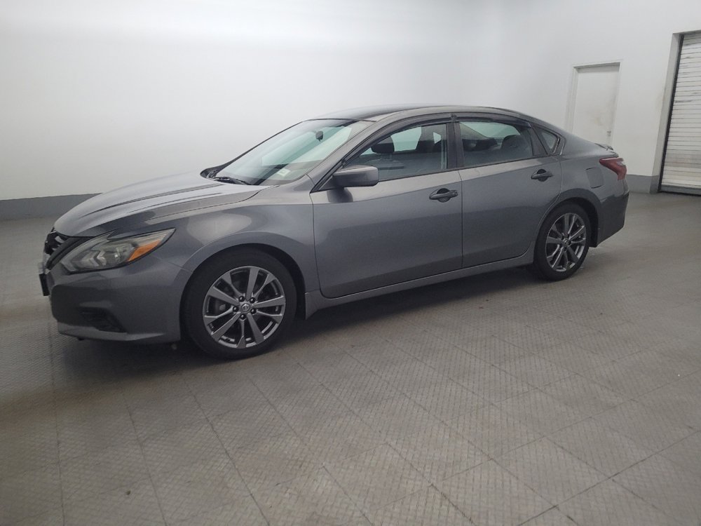 Used 2018 Nissan Altima 2.5 SR w/ SR Special Edition image 2