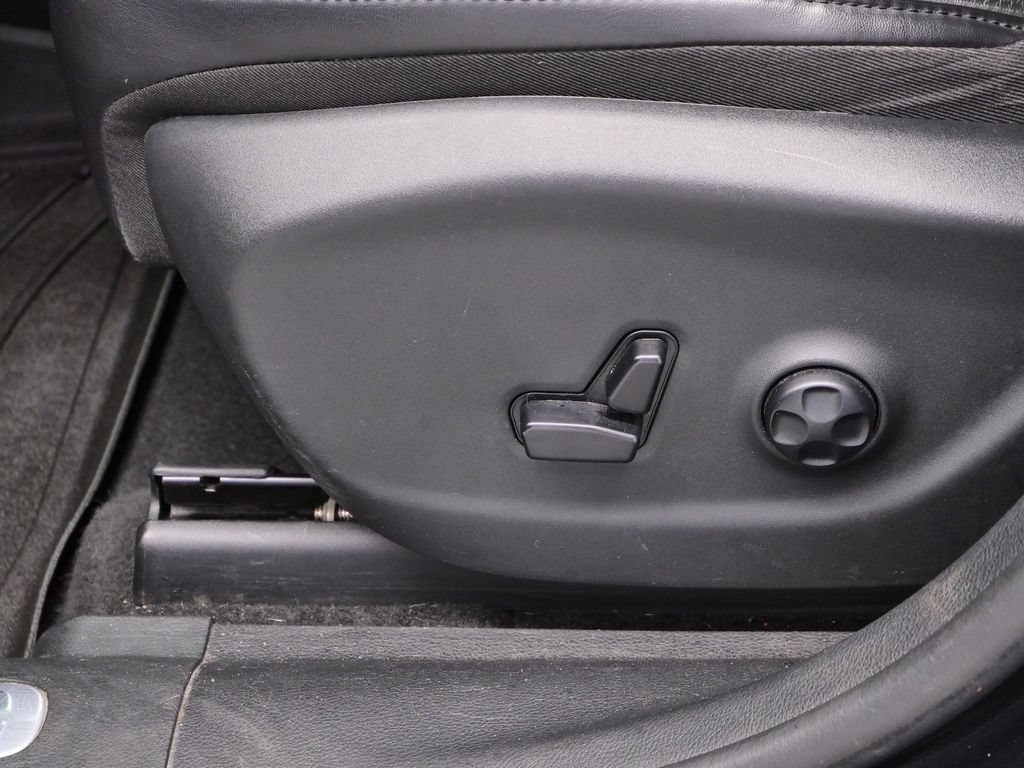 Certified 2020 Jeep Cherokee Limited AWD/4WD image 19