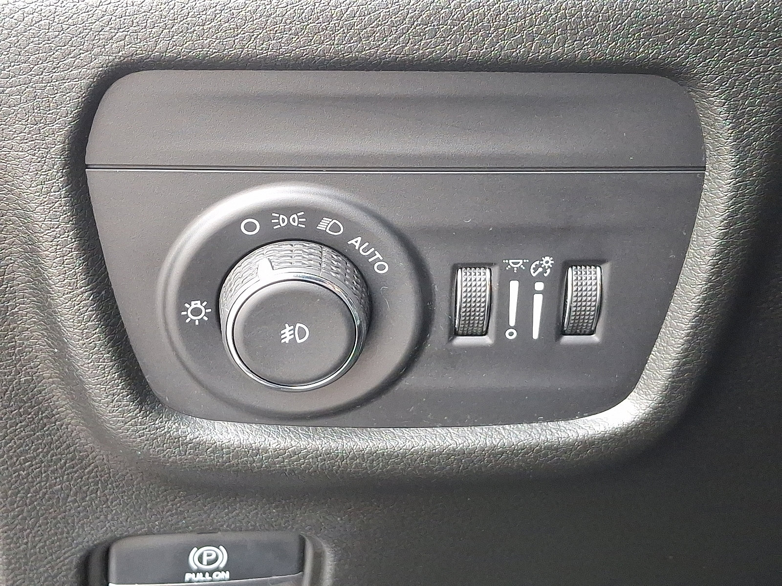 Used 2023 Jeep Grand Cherokee L Limited w/ Trailer Tow Group (B) image 28