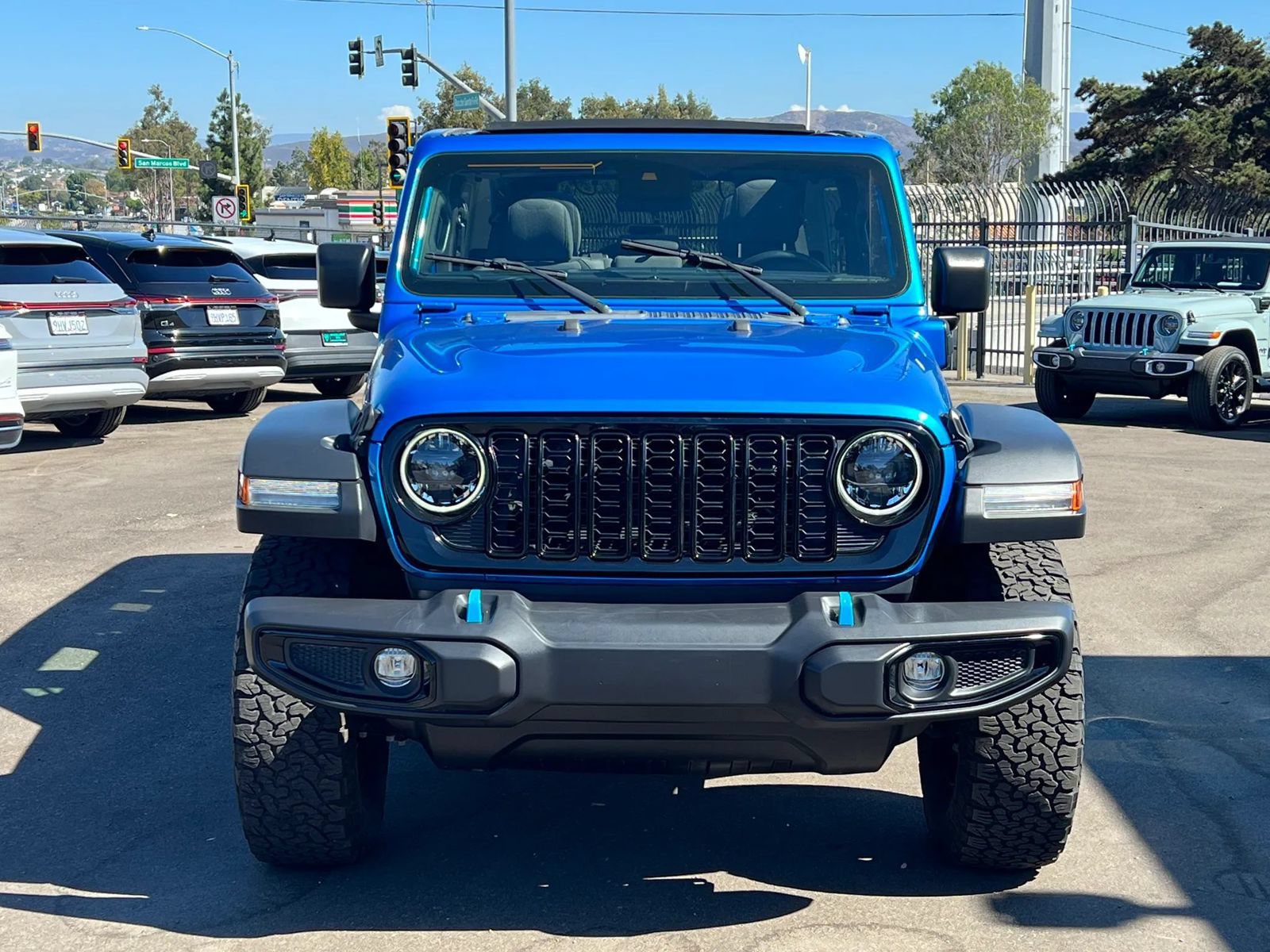 Used 2024 Jeep Wrangler Unlimited AWD/4WD image 3