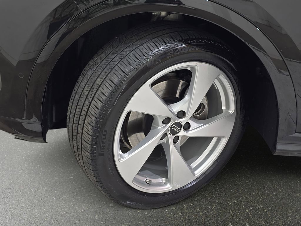 Used 2025 Audi Q5 Prestige image 35
