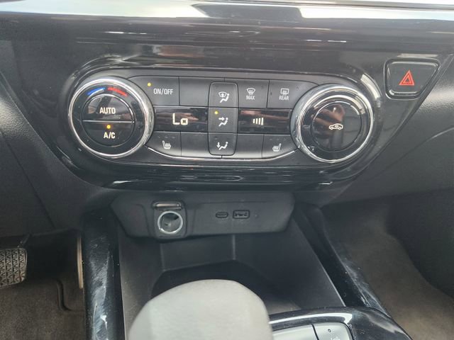 Used 2024 Chevrolet Trax RS FWD image 18