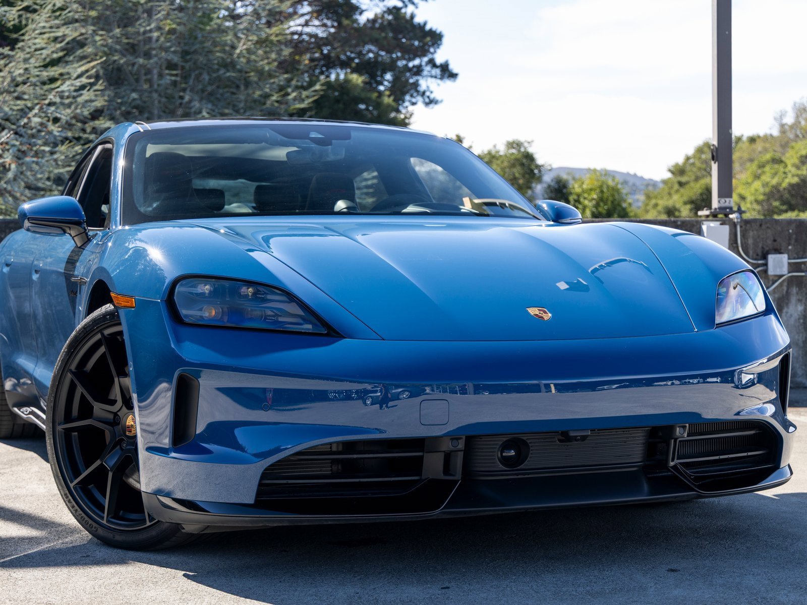 New 2025 Porsche Taycan GTS image 9