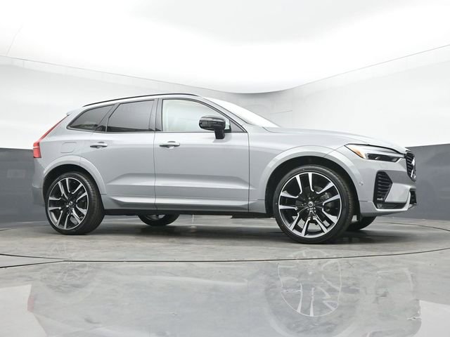 Used 2024 Volvo XC60 B5 Ultimate w/ Protection Package Premier image 33
