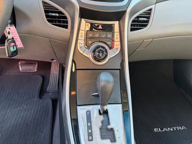 Used 2013 Hyundai Elantra GLS w/ Preferred Pkg FWD image 12