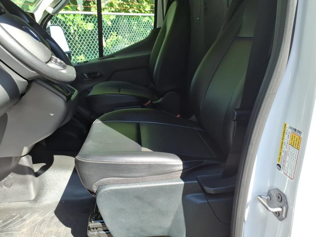 Used 2023 Ford Transit 150 Low Roof AWD image 12