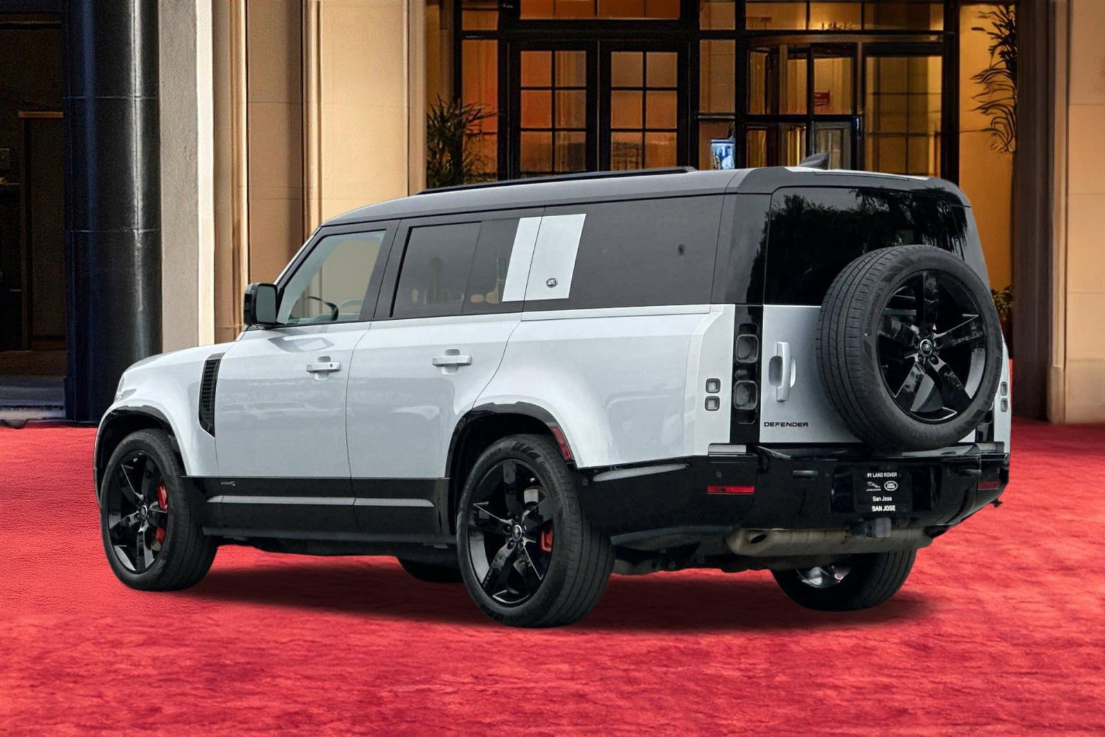 Used 2023 Land Rover Defender 130 X AWD/4WD image 3