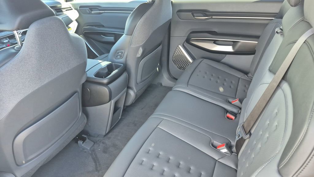 New 2026 Kia EV9 Wind image 13