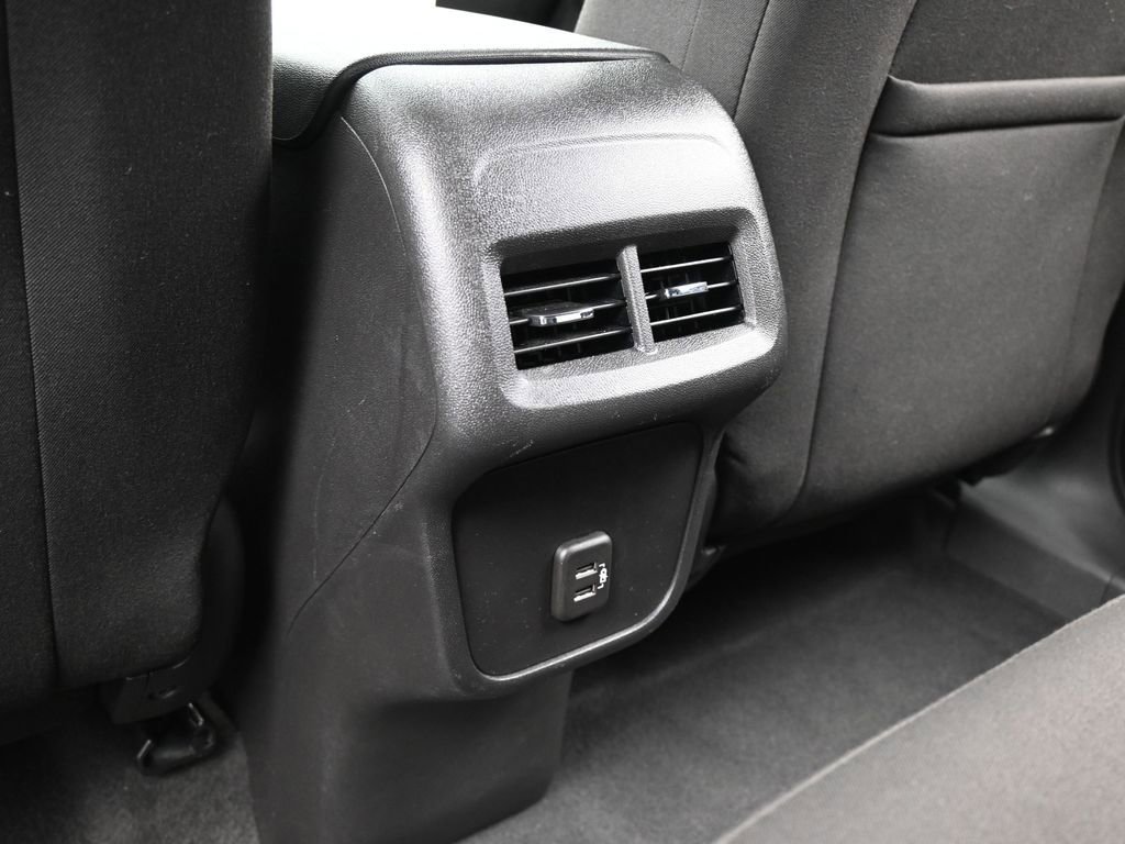 Used 2024 Chevrolet Equinox LS w/ Driver Confidence II Package image 31