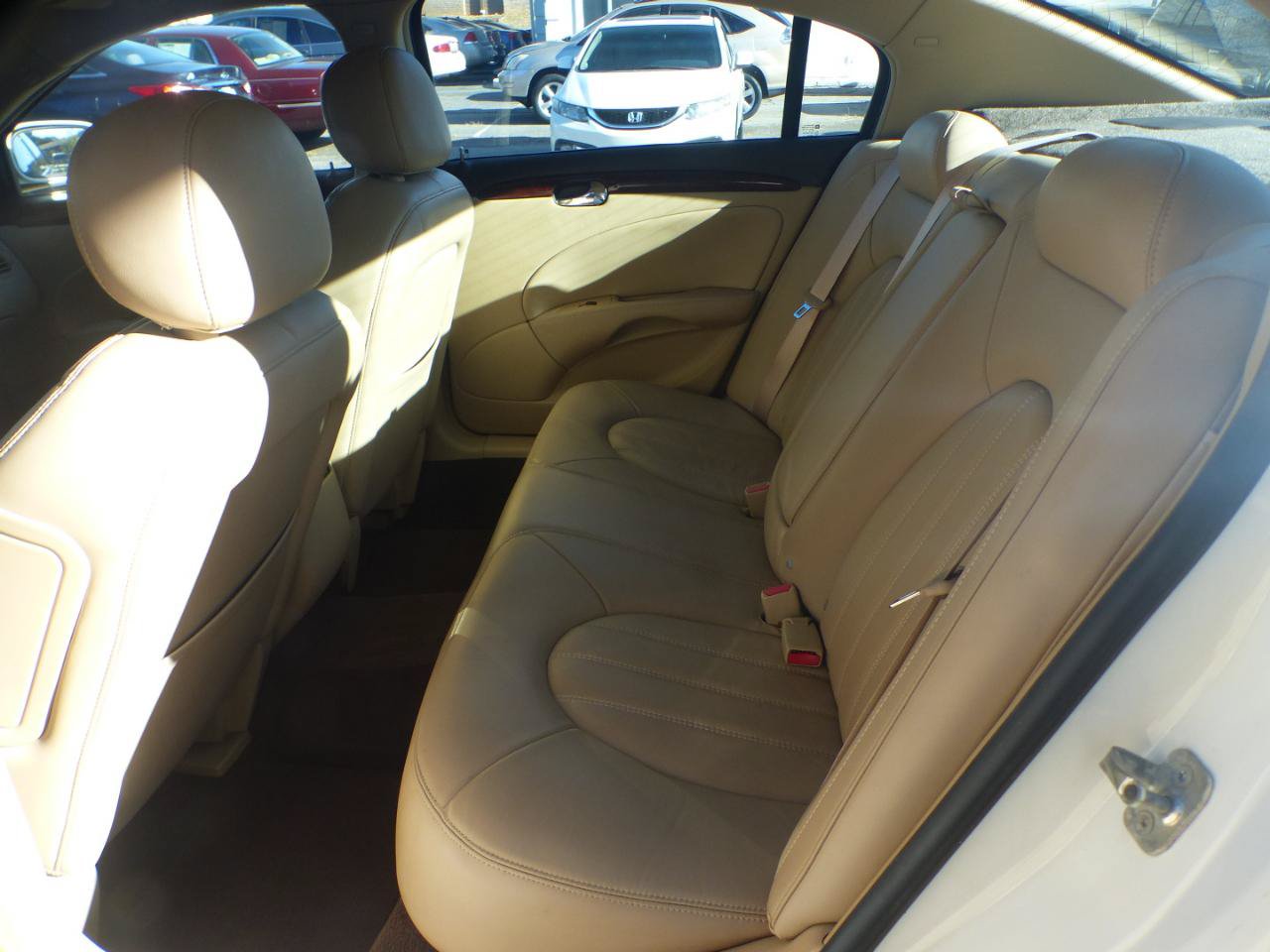 Used 2007 Buick Lucerne CXL FWD image 11