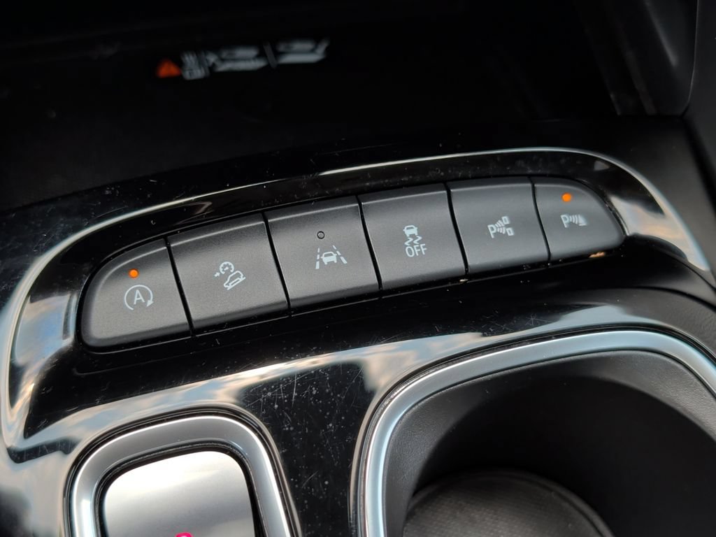 Used 2023 Buick Envision Avenir AWD/4WD image 45