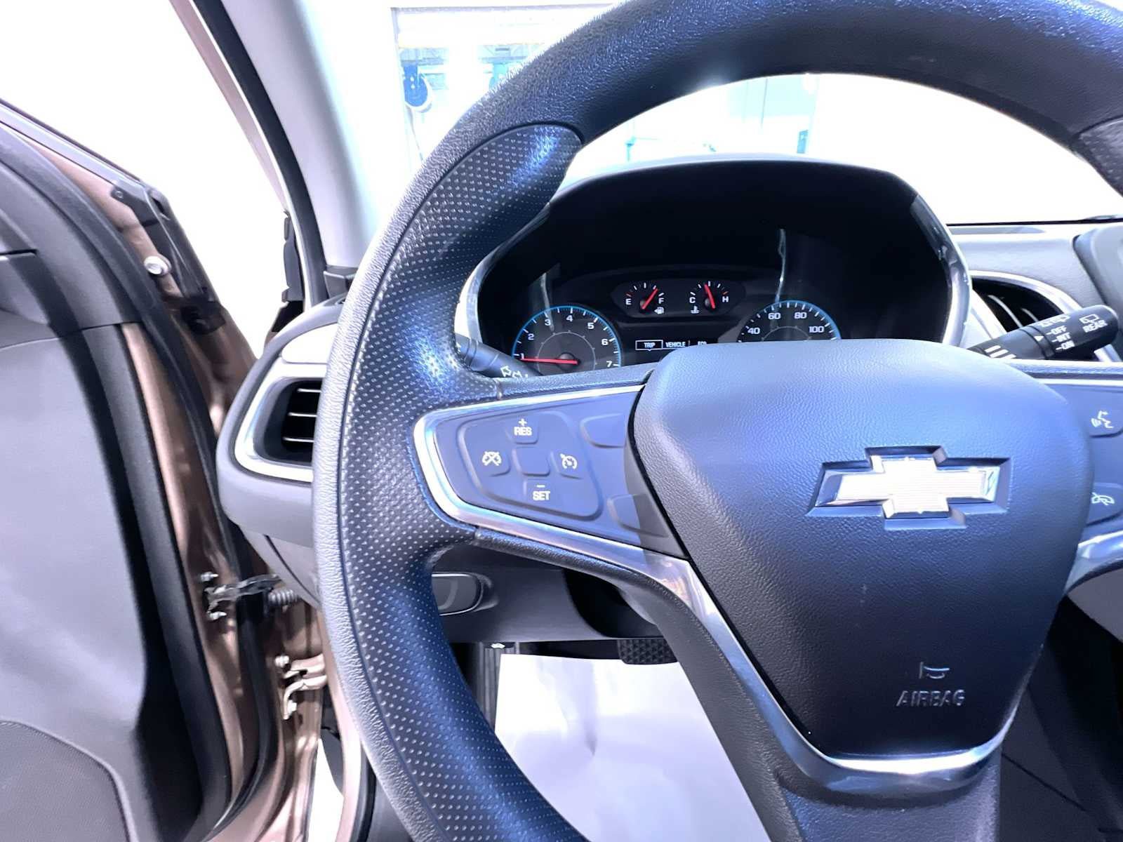 Used 2019 Chevrolet Equinox LS w/ LS Convenience Package AWD/4WD image 20