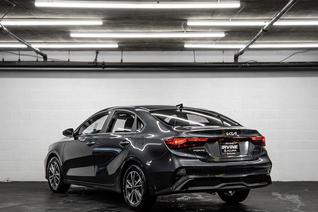 Used 2024 Kia Forte LXS image 3
