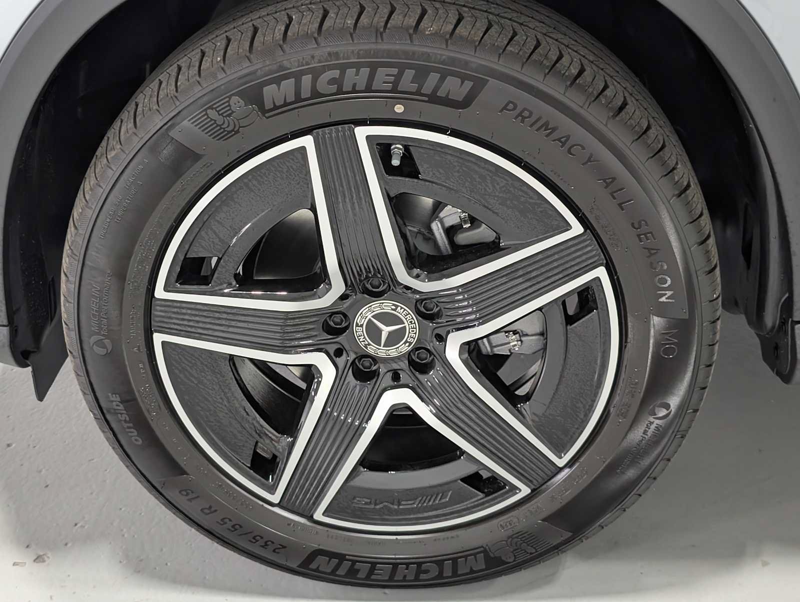 New 2026 Mercedes-Benz GLC 300 4MATIC image 3