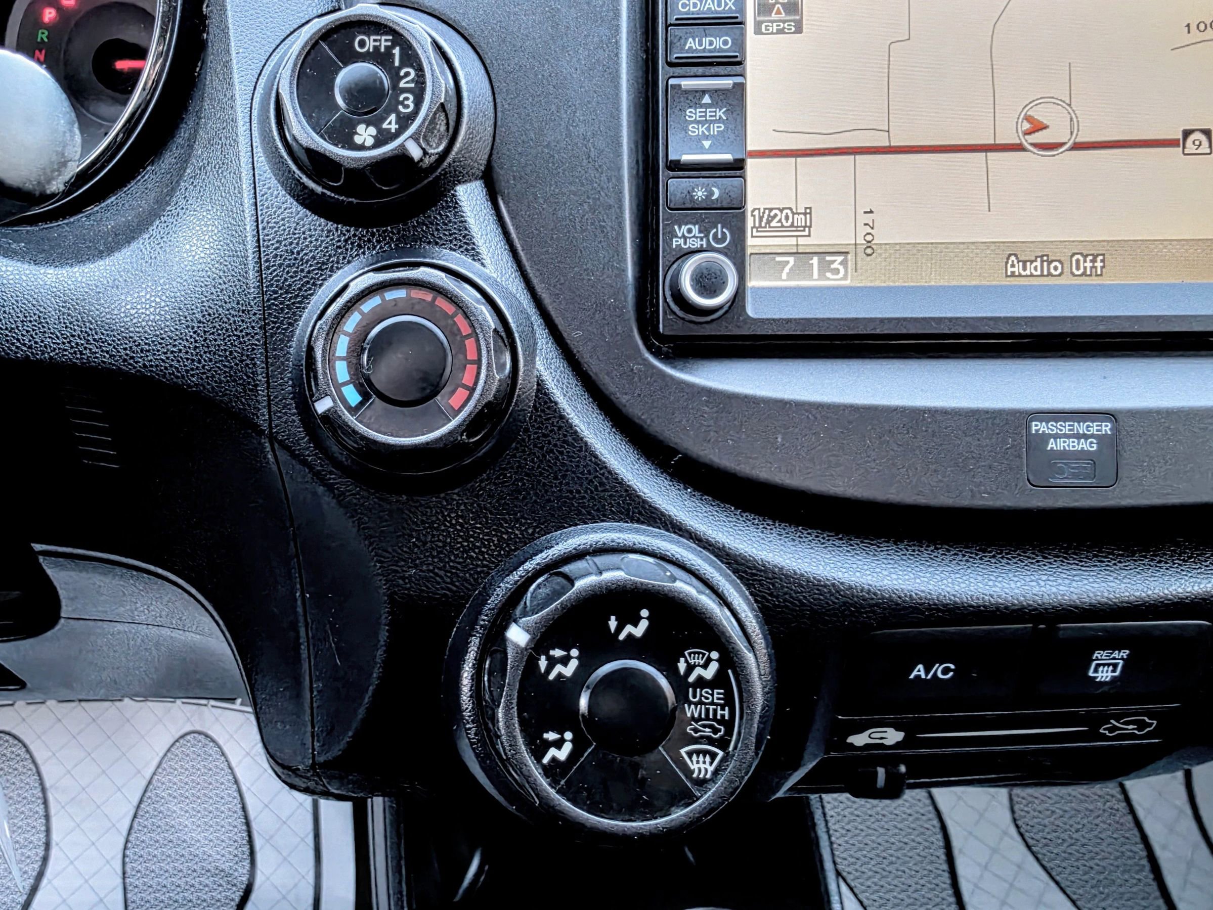 Used 2013 Honda Fit Sport image 13