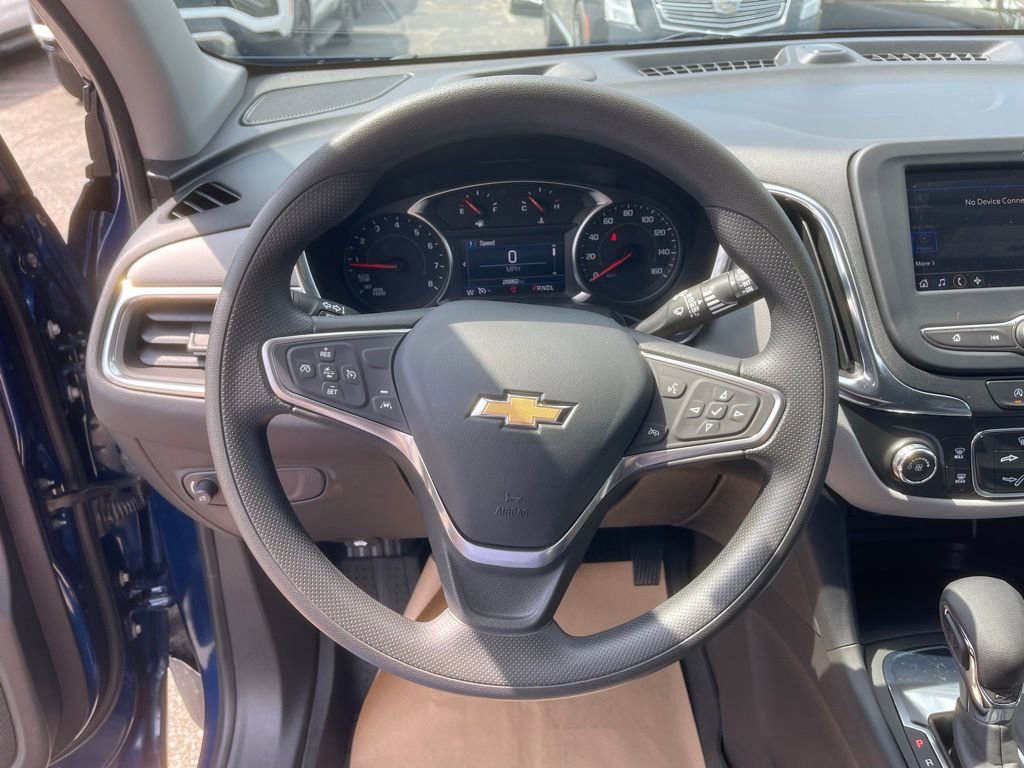 Used 2023 Chevrolet Equinox LS w/ LS Convenience Package FWD image 12