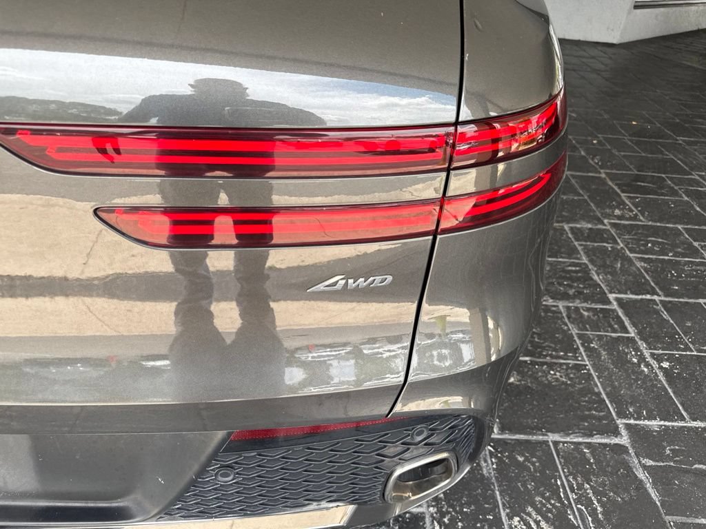 Used 2025 Genesis GV70 2.5T AWD/4WD image 19