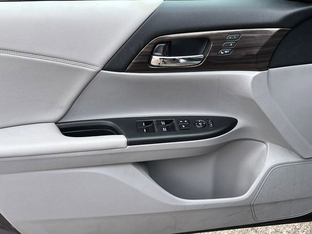Used 2016 Honda Accord EX-L image 14