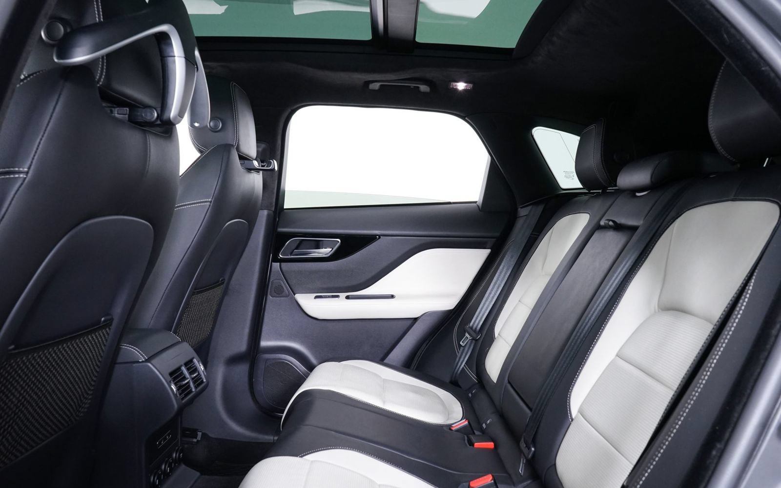 Used 2019 Jaguar F-PACE R-Sport AWD/4WD image 24