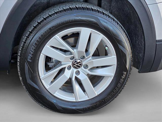 Used 2021 Volkswagen Atlas S image 22