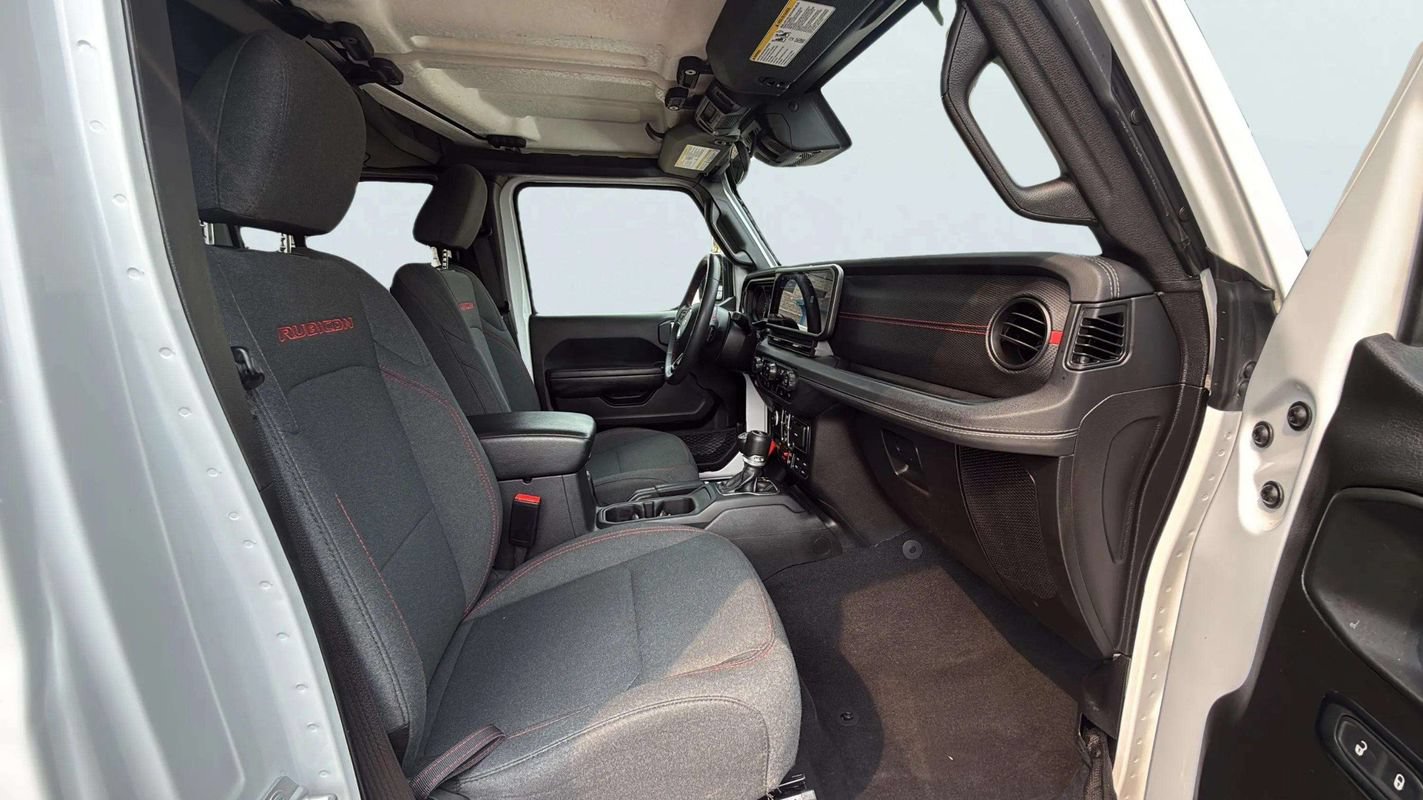 Used 2024 Jeep Wrangler Unlimited Rubicon AWD/4WD image 18