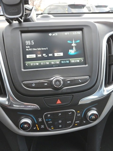 Used 2018 Chevrolet Equinox LT image 10