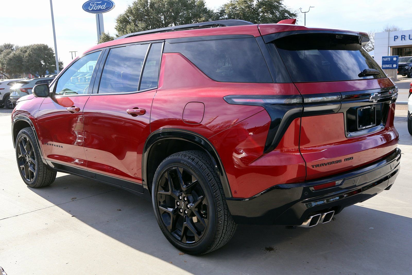 Used 2024 Chevrolet Traverse RS w/ LPO, Floor Liner Package image 9