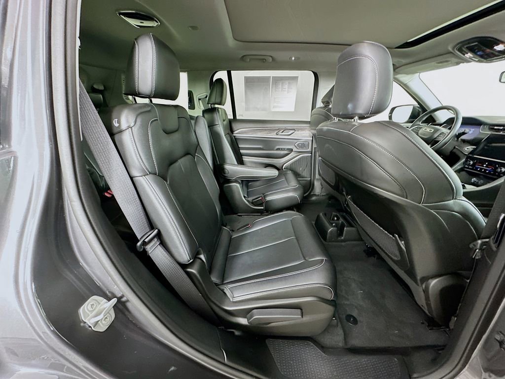 Certified 2022 Jeep Grand Cherokee L Limited image 38