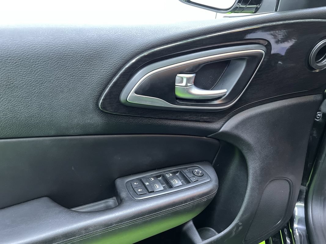 Used 2016 Chrysler 200 C AWD/4WD image 15