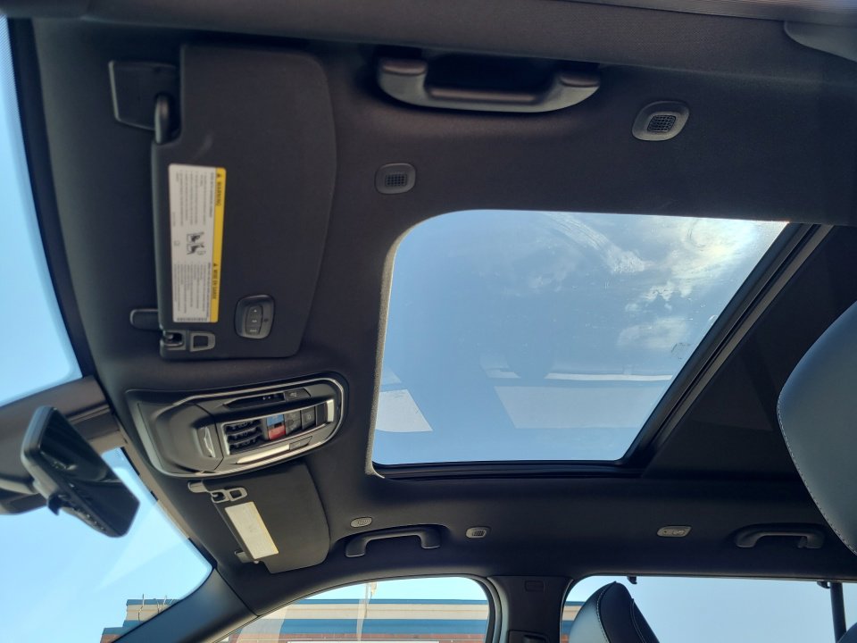New 2025 Jeep Grand Cherokee L Limited image 21