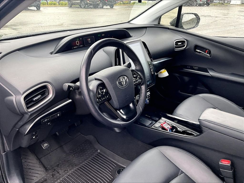 Used 2022 Toyota Prius Prime XLE FWD image 8