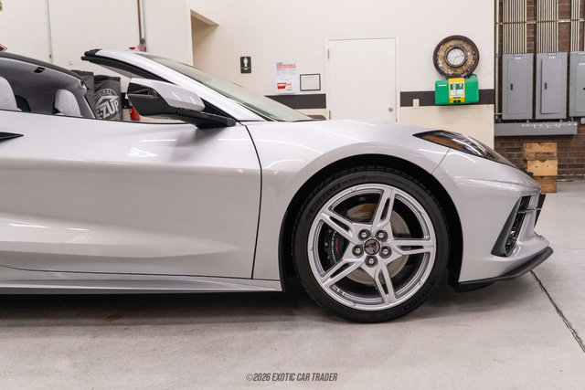 Used 2020 Chevrolet Corvette Stingray Premium Cpe w/ 3LT Preferred Equipment Group image 11