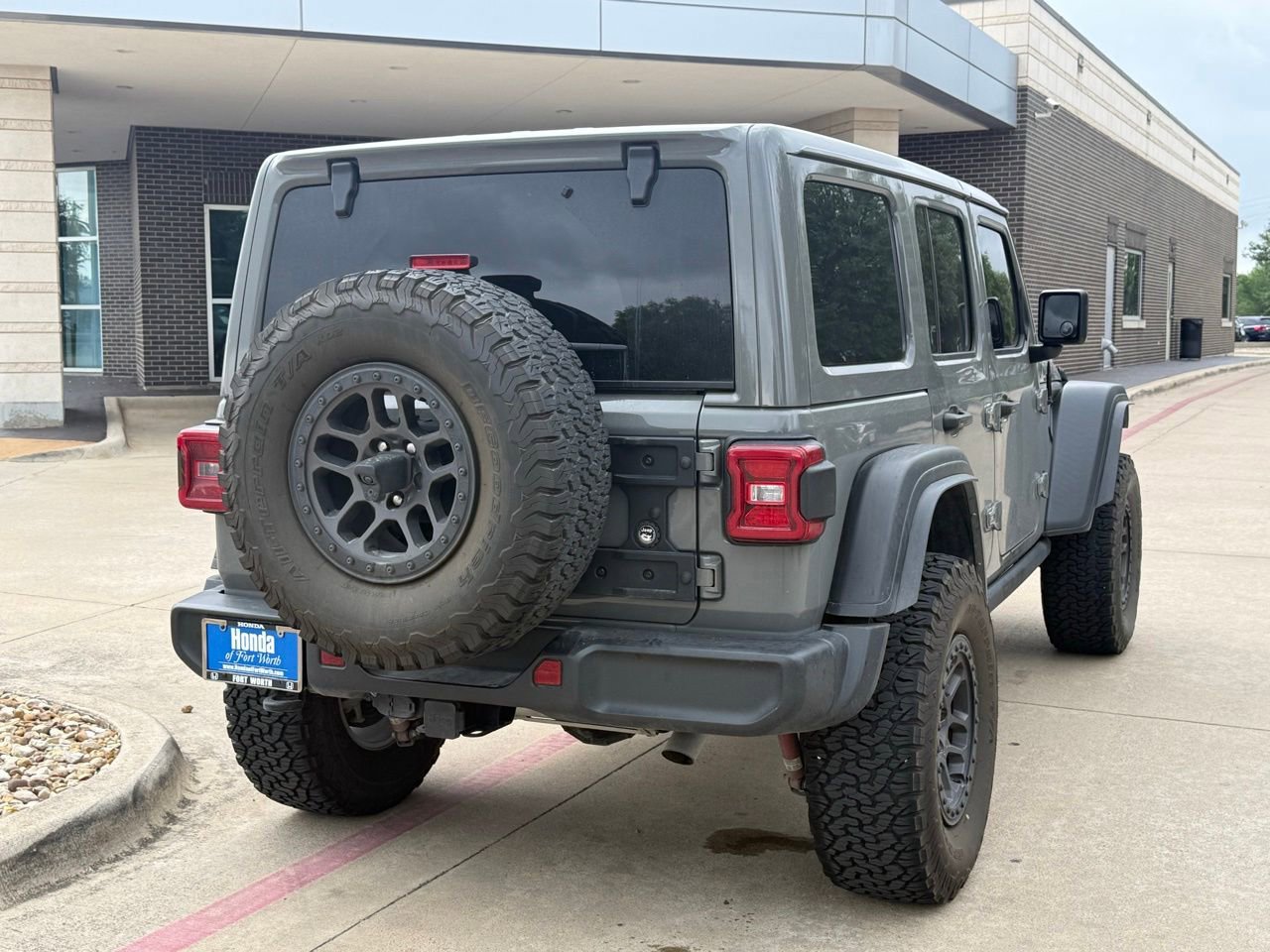 Used 2022 Jeep Wrangler Unlimited Sport AWD/4WD image 7