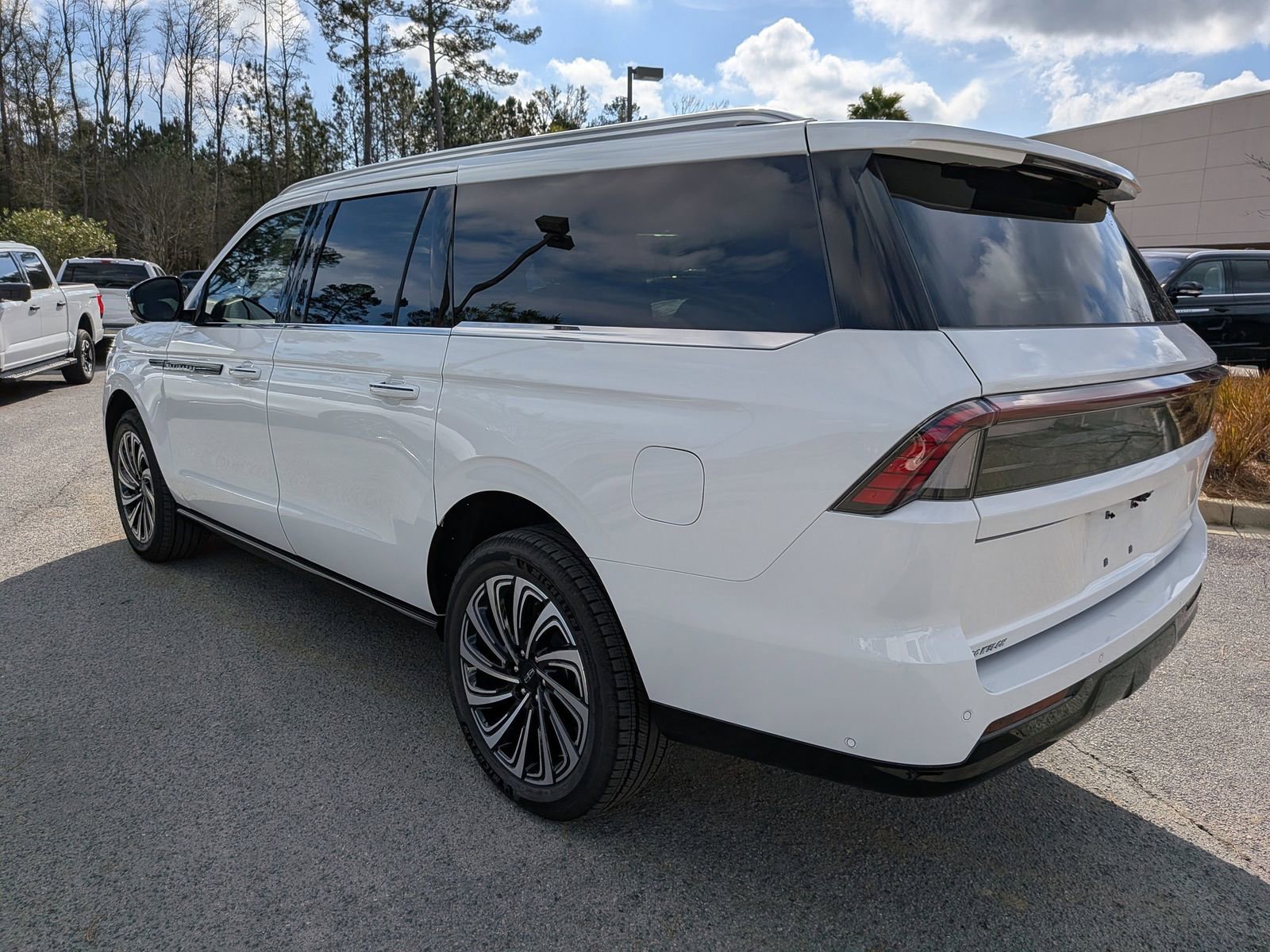 Used 2025 Lincoln Navigator L Black Label image 7