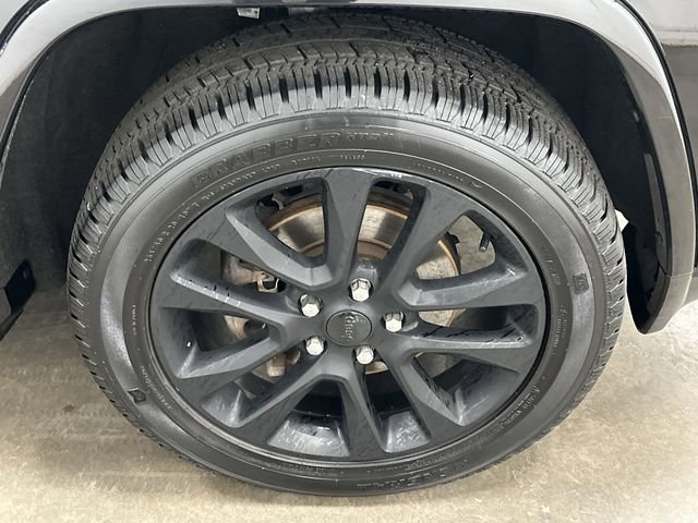 Used 2020 Jeep Grand Cherokee Altitude image 5