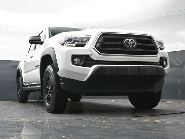 Used 2023 Toyota Tacoma SR5 AWD/4WD image 26