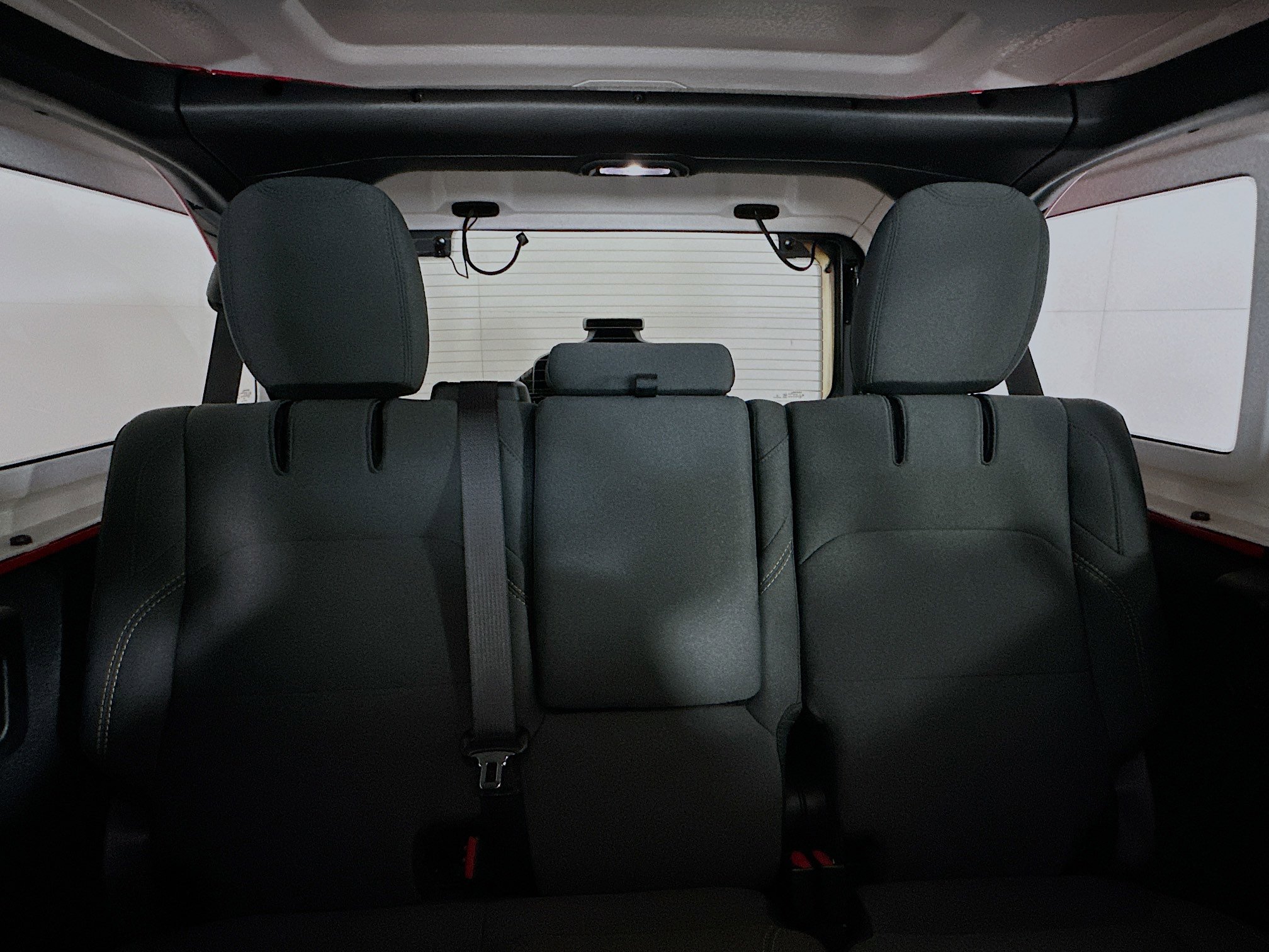 Used 2025 Jeep Wrangler Sahara w/ Safety Group image 29