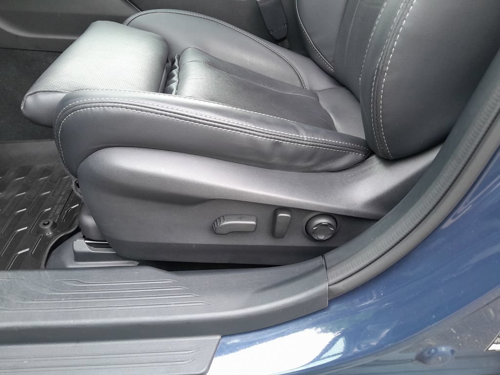 Used 2023 Subaru Outback Limited AWD/4WD image 14