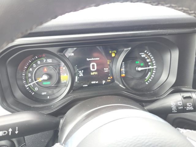 Used 2025 Jeep Wrangler Unlimited Sahara w/ Safety Group image 20