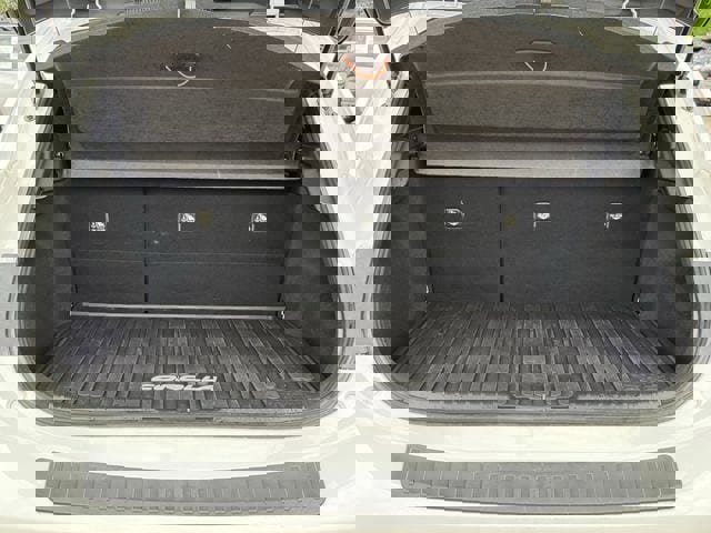 Used 2022 Toyota Corolla SE w/ Body Protection Package (TMS) image 32