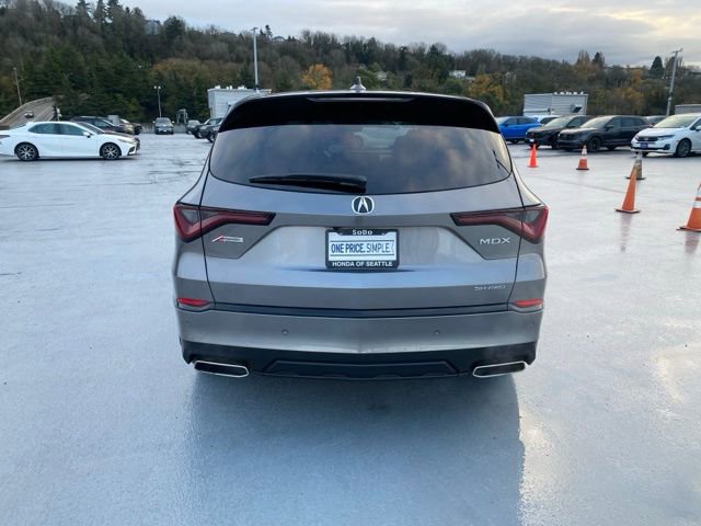 Used 2023 Acura MDX A-Spec image 7