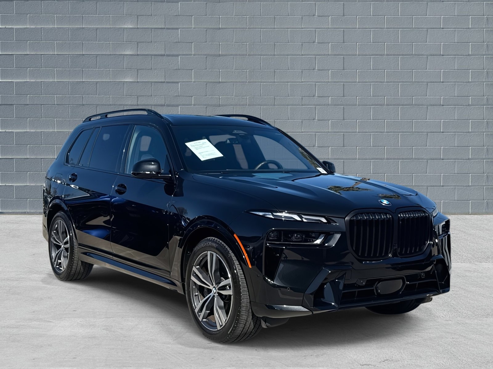 Certified 2025 BMW X7 xDrive40i w/ M Sport Package image 1