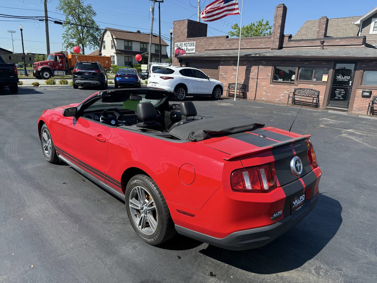 Used 2010 Ford Mustang Premium image 6